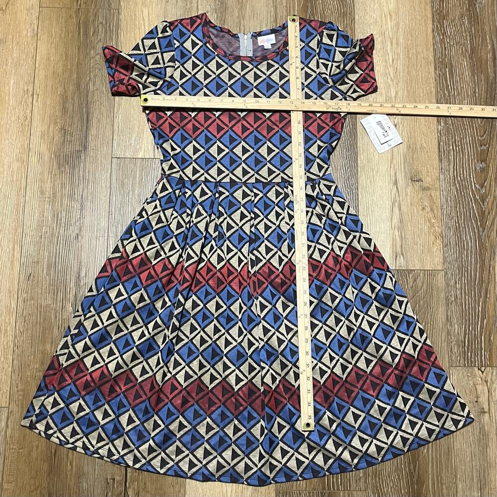 NWT LuLaRoe Amelia Fit & Flare Pleated Dress L Red White Blue Geometric Jacquard - Picture 5 of 5